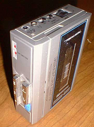 1985 UNISEF af-52  stereo recorder walkman made in japan!